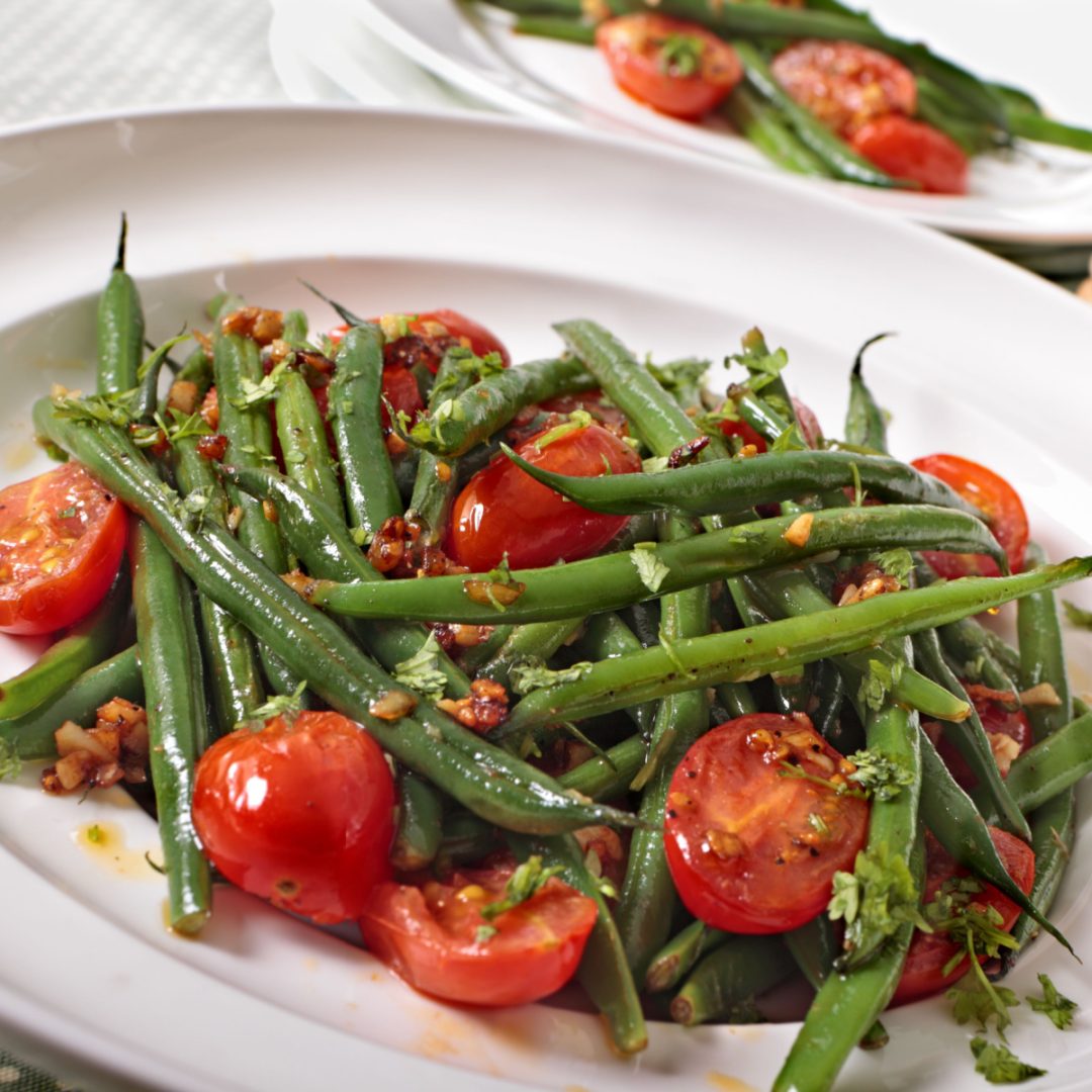 Skillet Green Beans and Tomatoes - An Easy & Healthy Side Dish