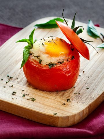 egg stuffed breakfast tomatoes