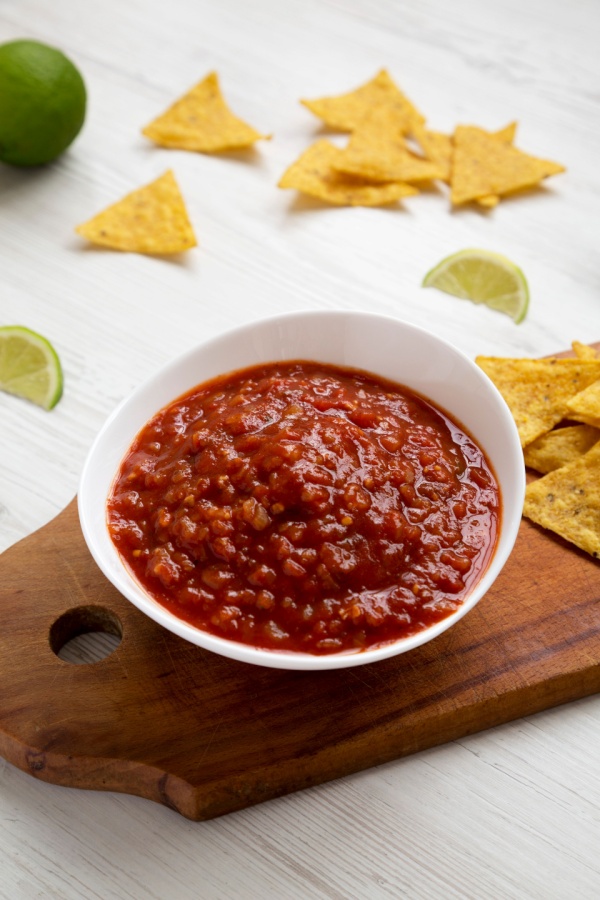 roasted tomato salsa and tortilla chips