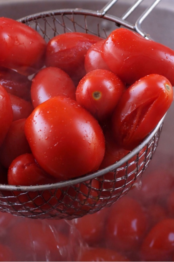 boiling paste tomatoes