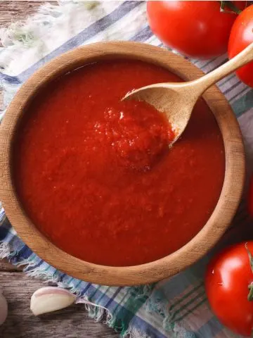 homemade tomato sauce