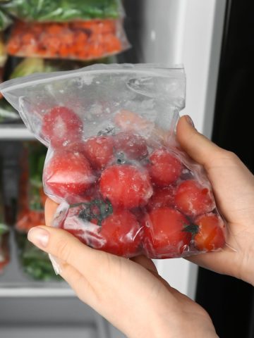 how to freeze tomatoes