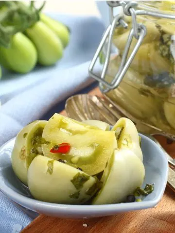 spicy green tomato pickles