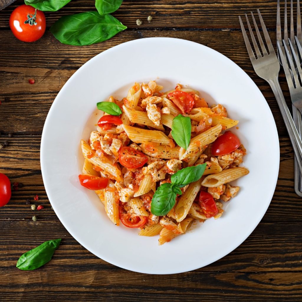 tomato basil chicken pasta