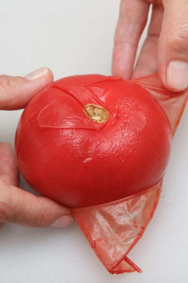 peeling tomatoes