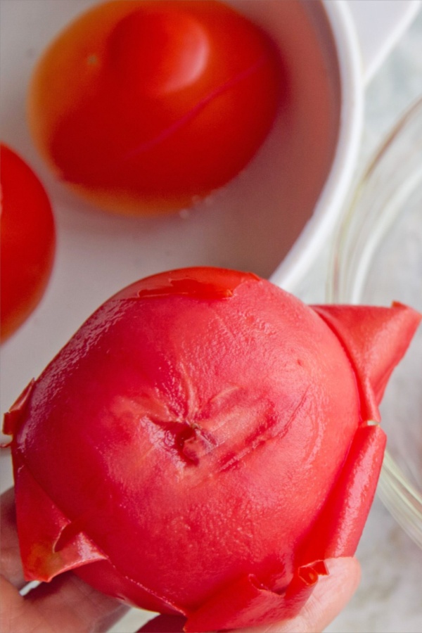 peeling skin off tomato